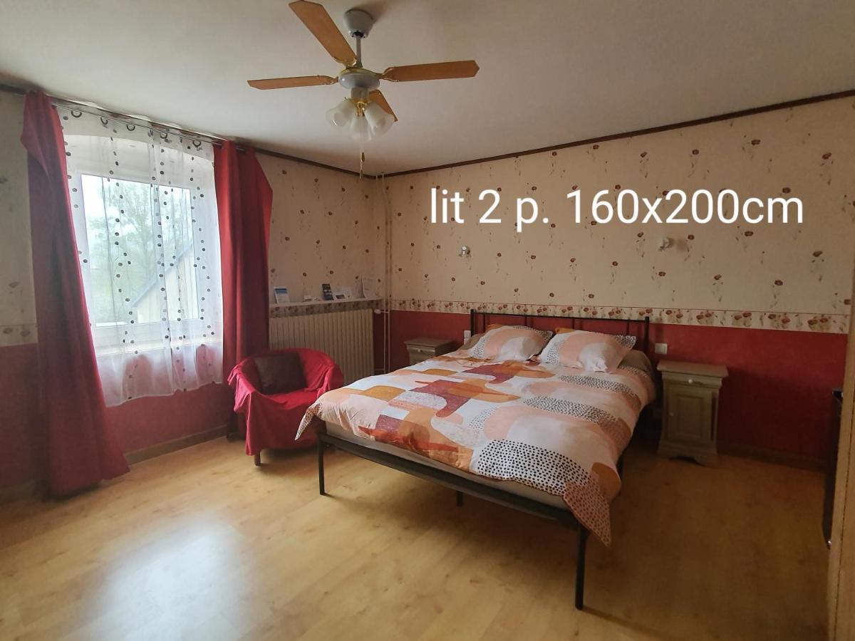 La Grange Des Roches Roses Bed & Breakfast Anchenoncourt-et-Chazel Bagian luar foto