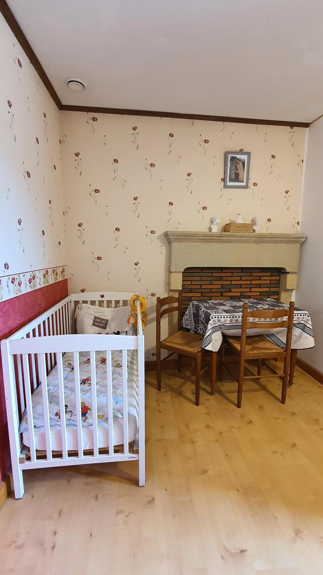 La Grange Des Roches Roses Bed & Breakfast Anchenoncourt-et-Chazel Ruang foto
